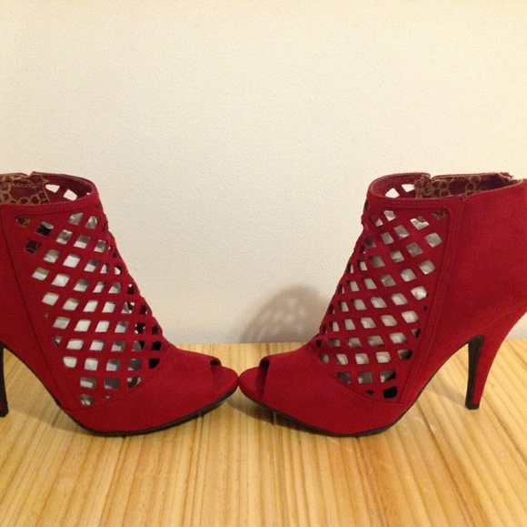 Ankle Boots - Picture 3 of 4